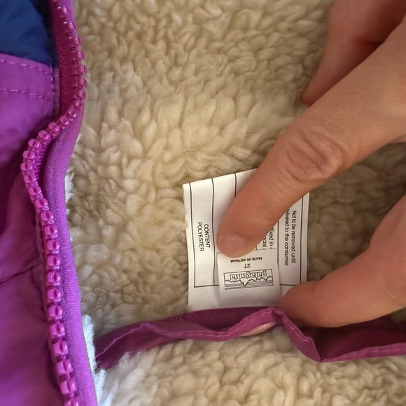 Patagonia 2T Purple and Cream Fleece-Lined Reversible Puffer Jacket - Picture 2 of 7
